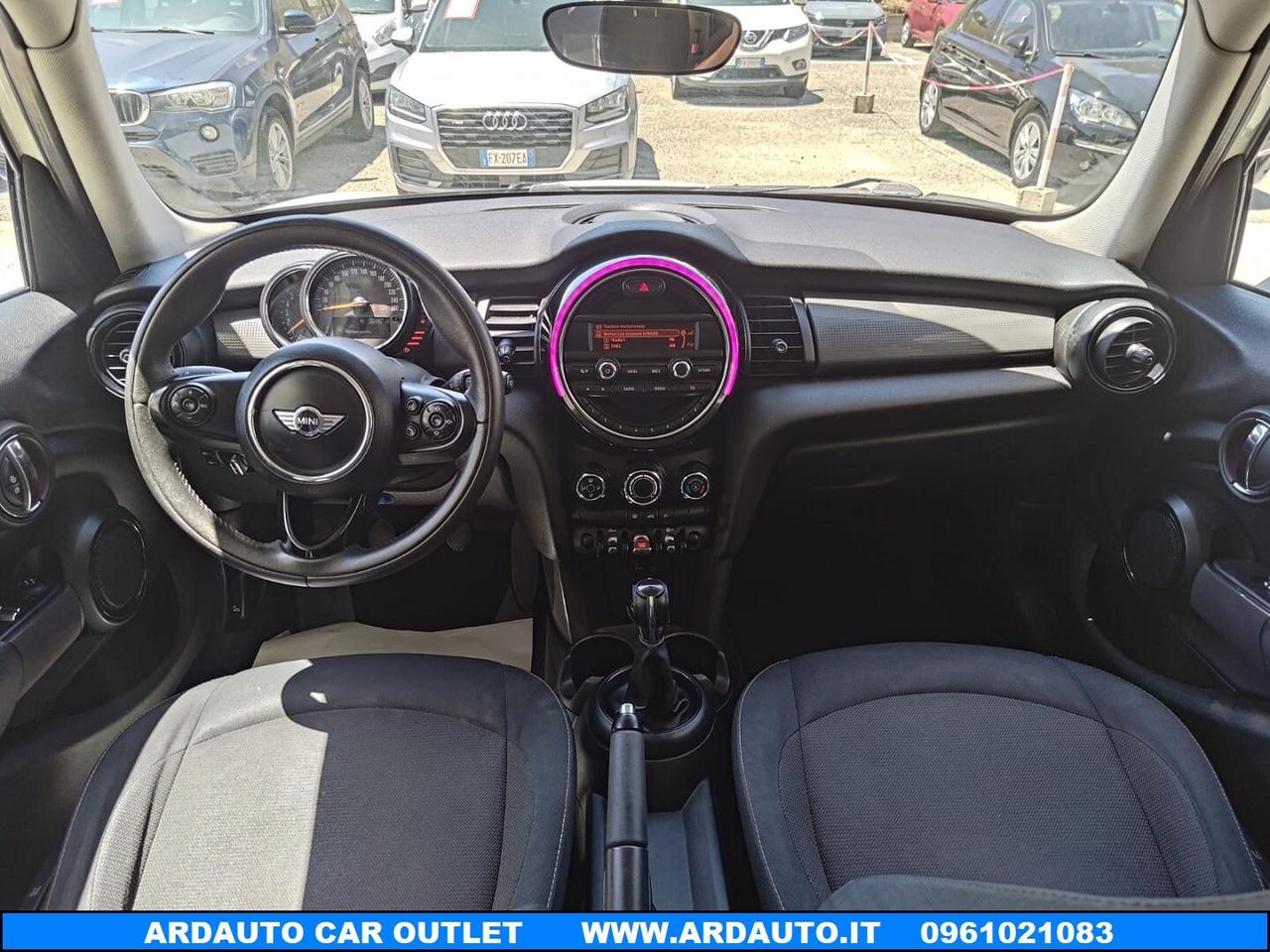Mini Cooper D 1.5 XL 5 porte