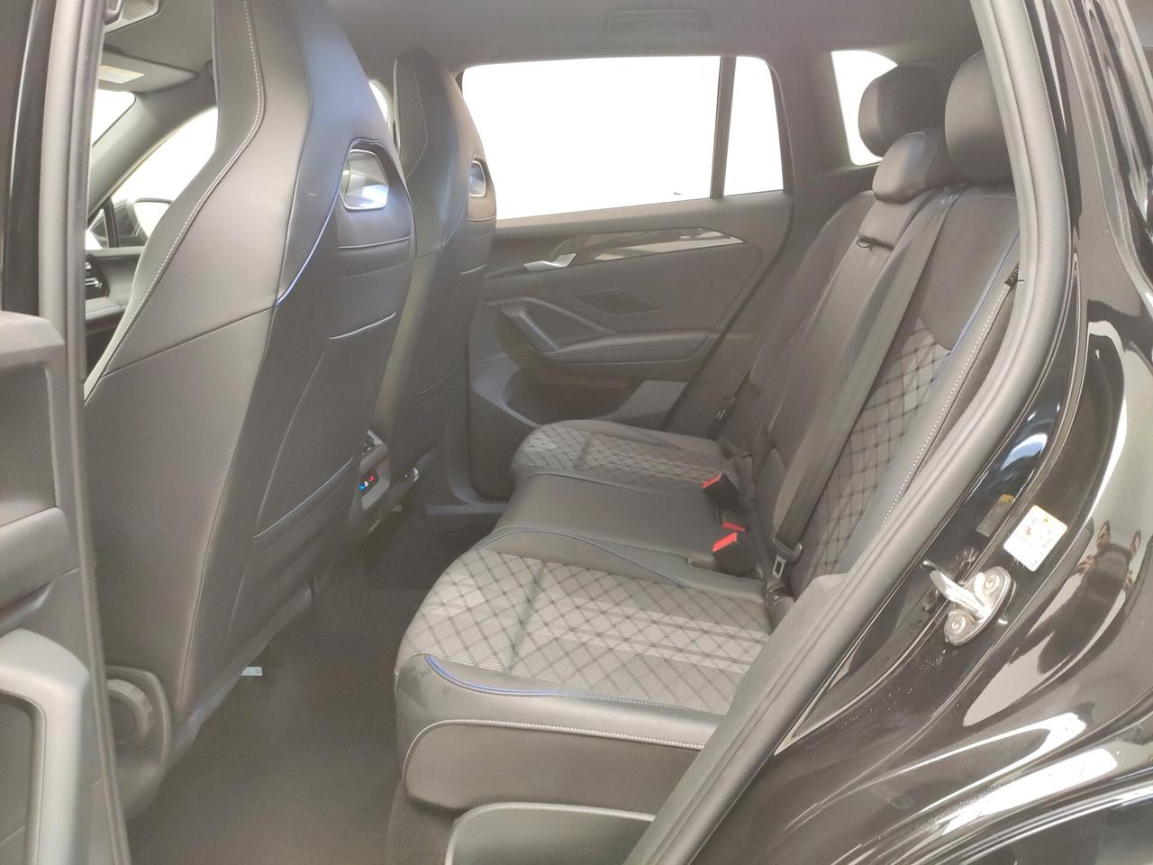 Volkswagen Tiguan 2.0 TDI 150 CV DSG R-Line