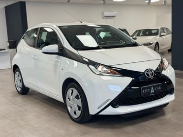 Toyota Aygo 1.0 VVT-i 69 CV 5 porte x-cite