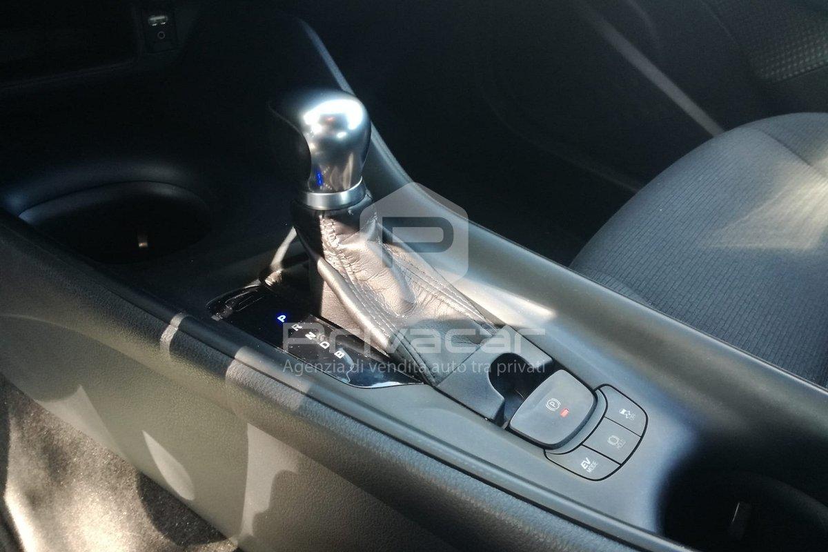 TOYOTA C-HR 1.8 Hybrid E-CVT Active