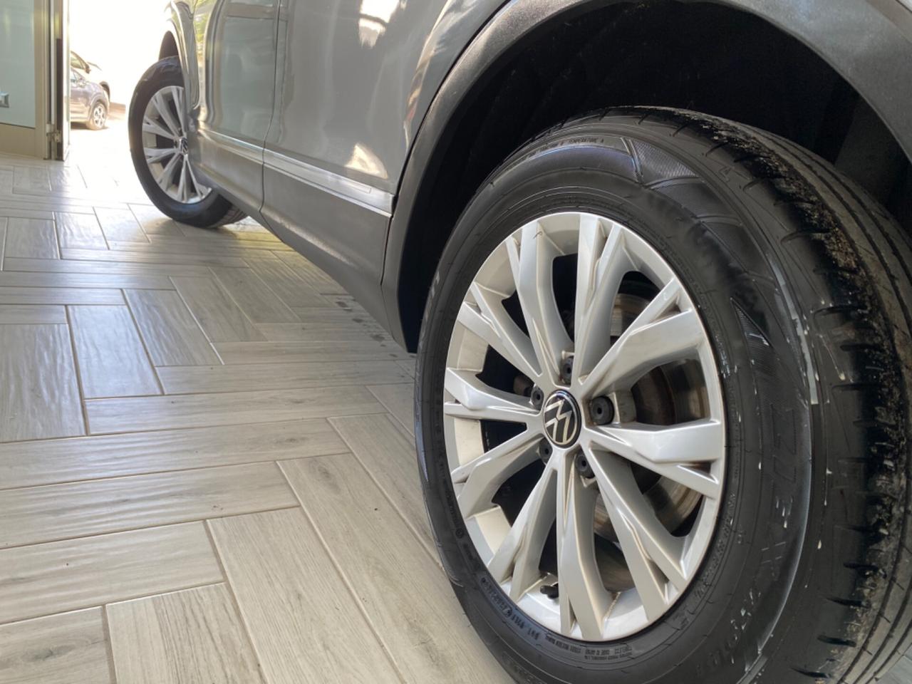 Volkswagen Tiguan TDI150cv DSG GREY NARDÒ/AMBIENT LED2022