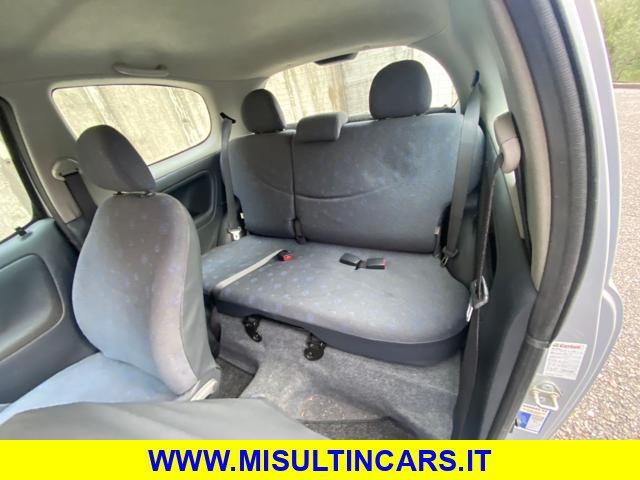 TOYOTA Yaris 1.0i 16V cat 3 porte