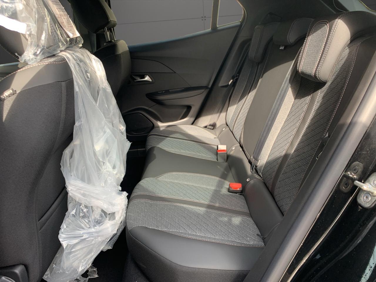 Peugeot 2008 1200 PURETECH ALLURE 100 CV KM 0
