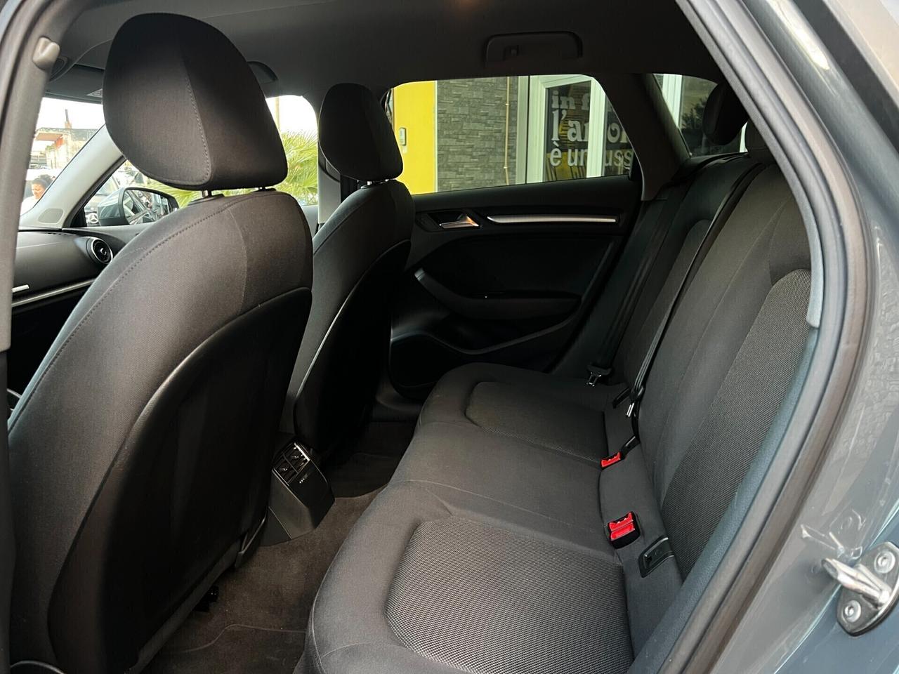 Audi A3 SPB 30 TDI S Tronic- 2019-NAVI