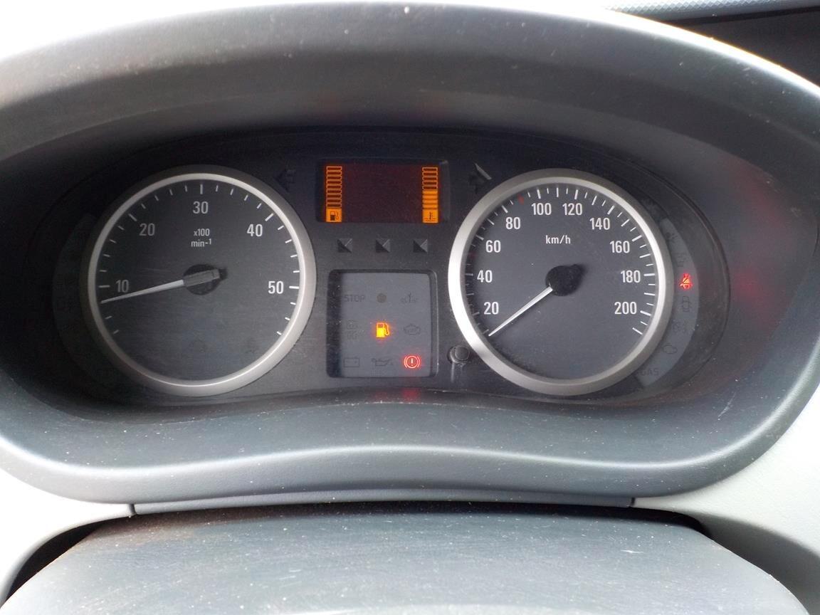 Opel Vivaro 27 2.0 CDTI PC-TN Combi 9 posti