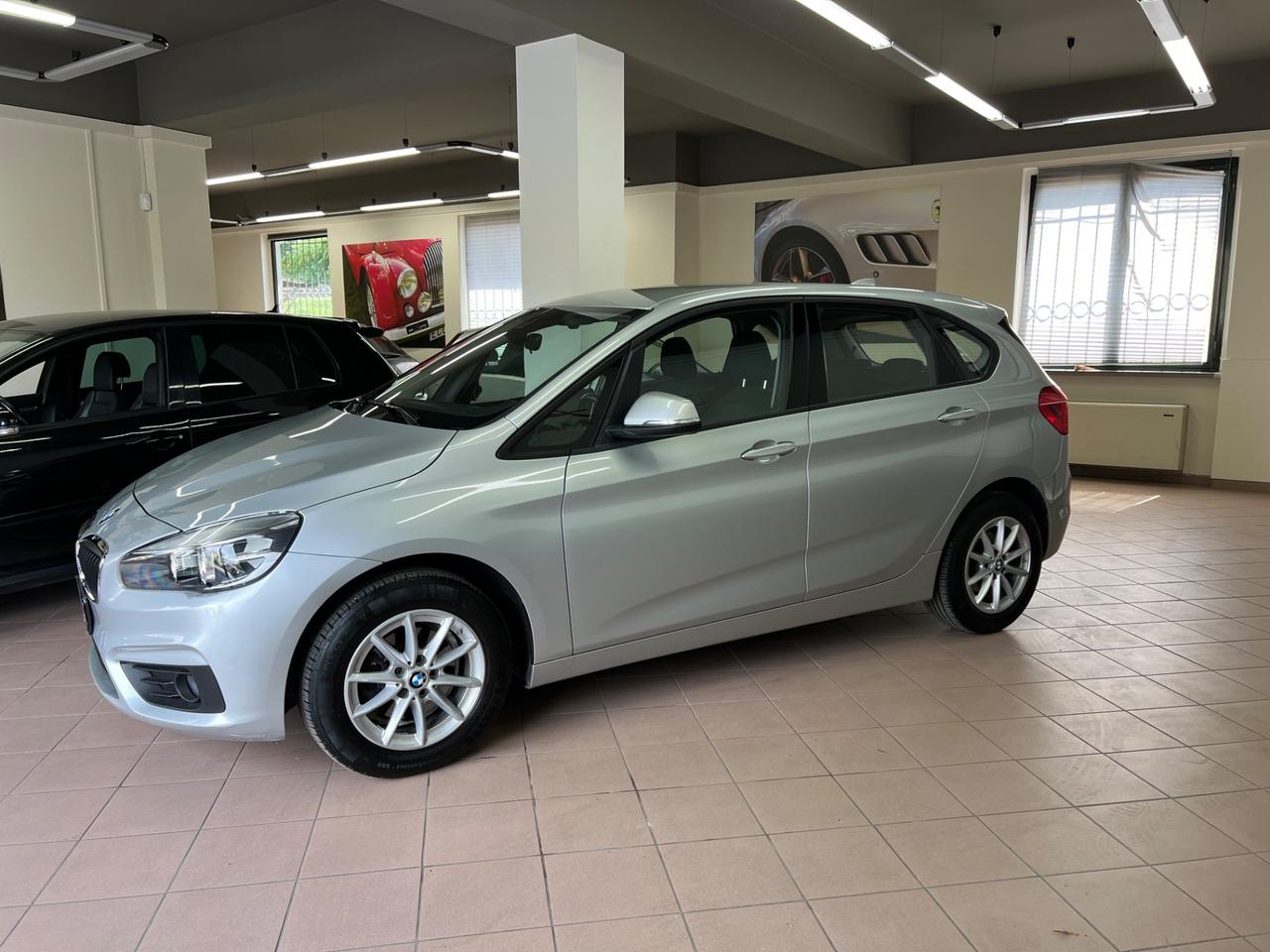 Bmw 2er Active Tourer 218d Advantage