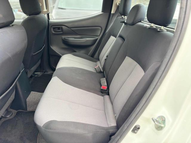 MITSUBISHI L200 2.3 D Double Cab 4x4 Easy Select Invite Connect