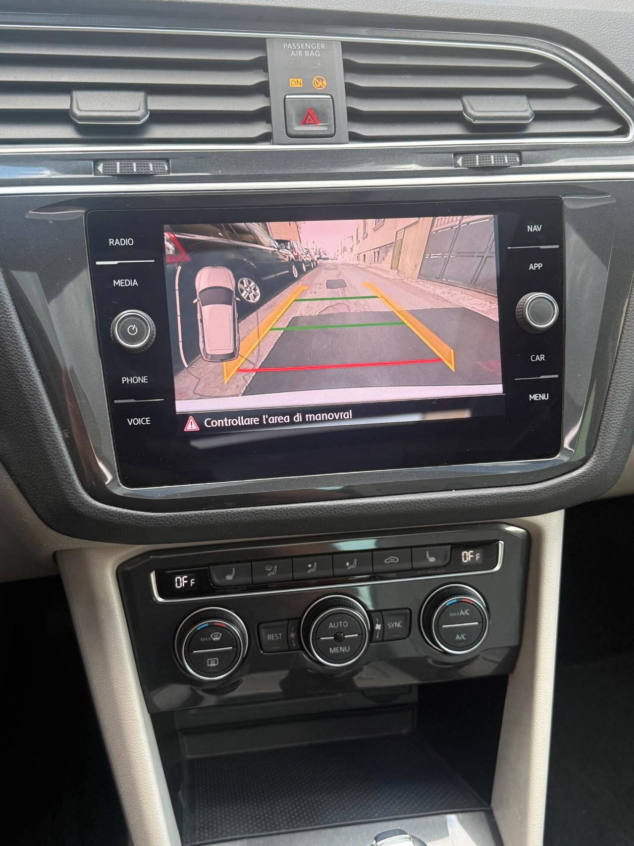 Volkswagen Tiguan 2.0 TDI SCR DSG Sport BlueMotion Technology