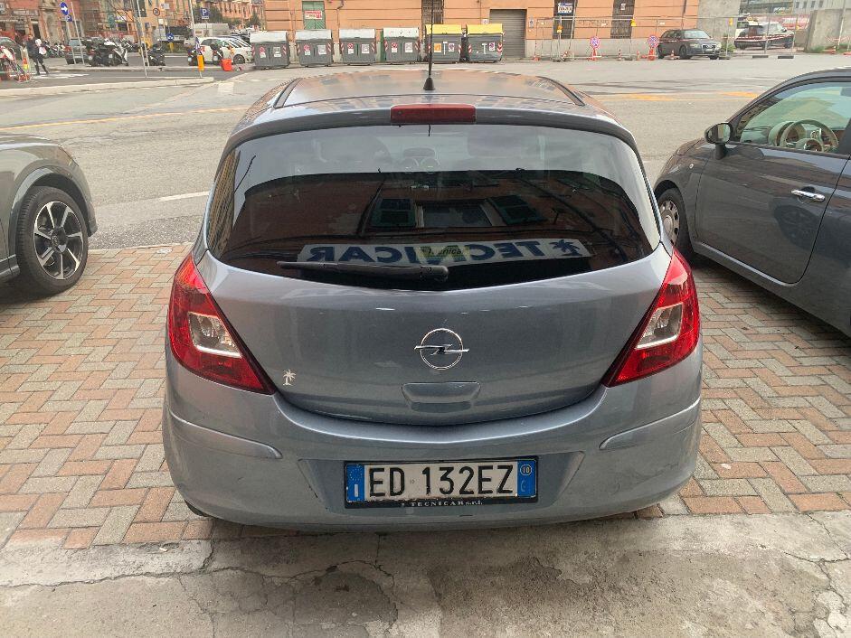 Opel Corsa 1.2 5 porte Cosmo- IMPIANTO GPL