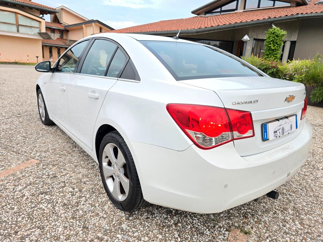 Chevrolet Cruze 2.0 D 163CV Gancio Traino estraibile