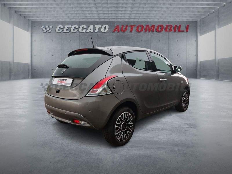 Lancia Ypsilon Ypsilon 1.0 firefly hybrid Platino s&s 70cv