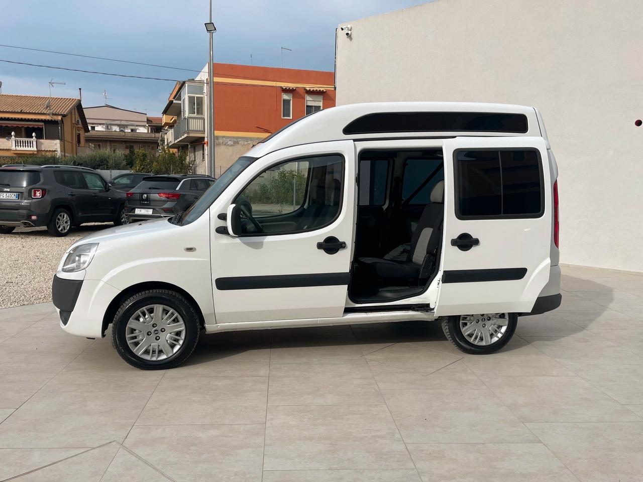 Fiat Doblò Tetto Alto Trasporto Disabili