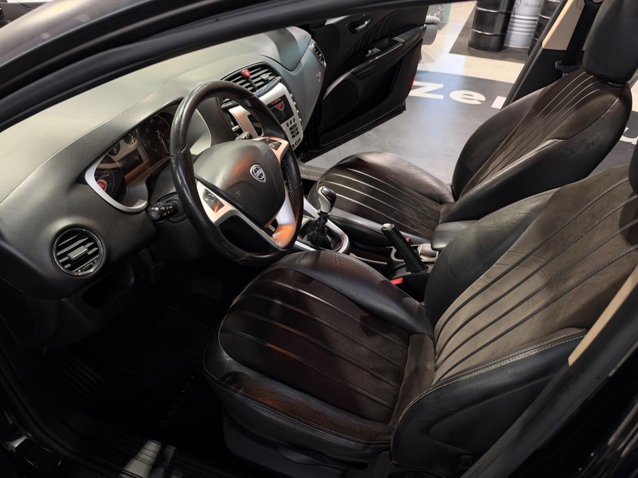 Lancia Delta 1.6 MJT DPF Platino
