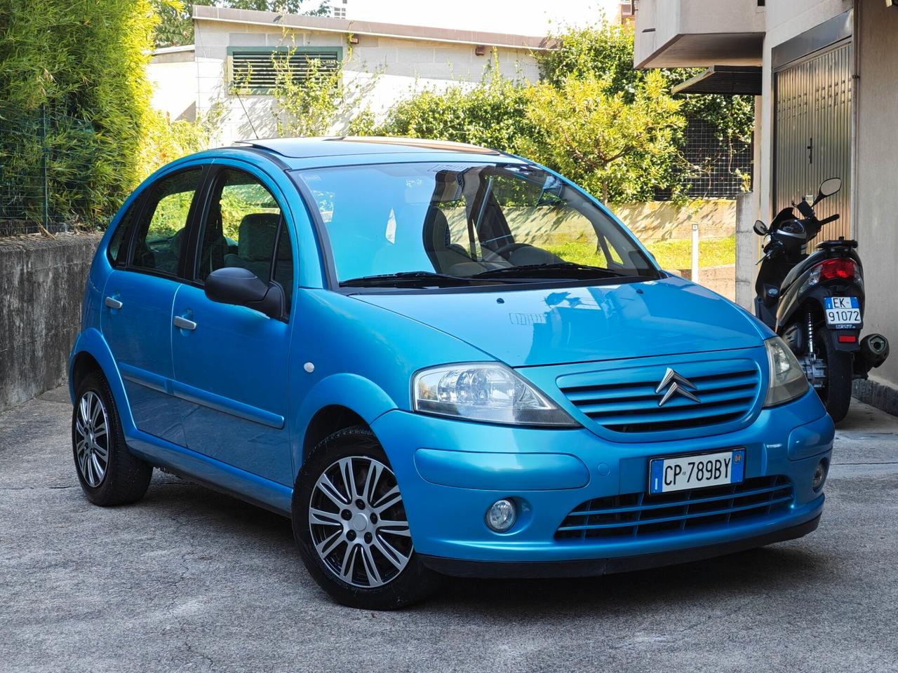 Citroen C3 1.4 BENZINA 73cv / 84.000km / Tetto Pano
