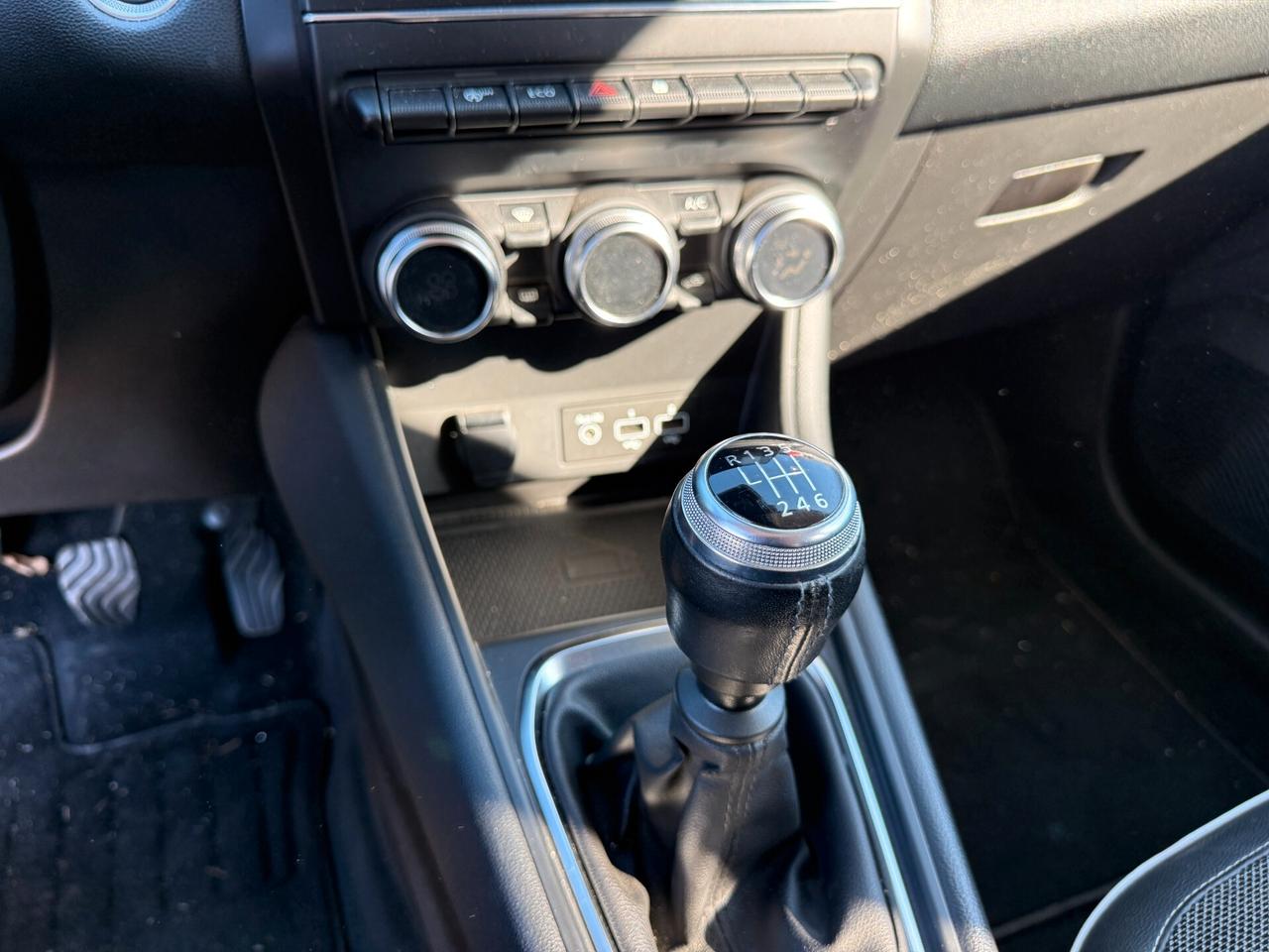 RENAULT CAPTUR 2020 1.5 DIESEL 95CV *SINISTRATA