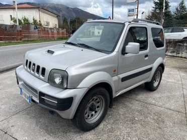 Suzuki Jimny 1.5 DDiS cat 4WD GANCIO TRAINO TAGLIANDATA 4 GOMME NUOVE