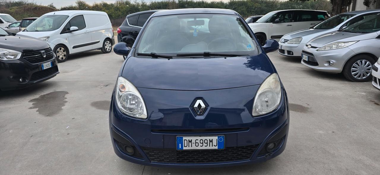 Renault Twingo 1.2 8V. Benzina economica