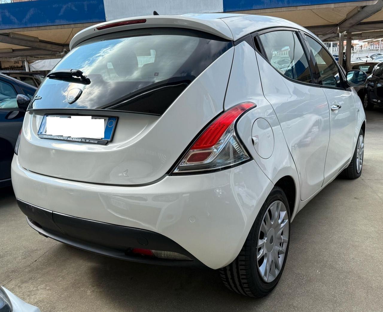 LANCIA NEW YPSILON 1,2 BENZ IMP.GPL