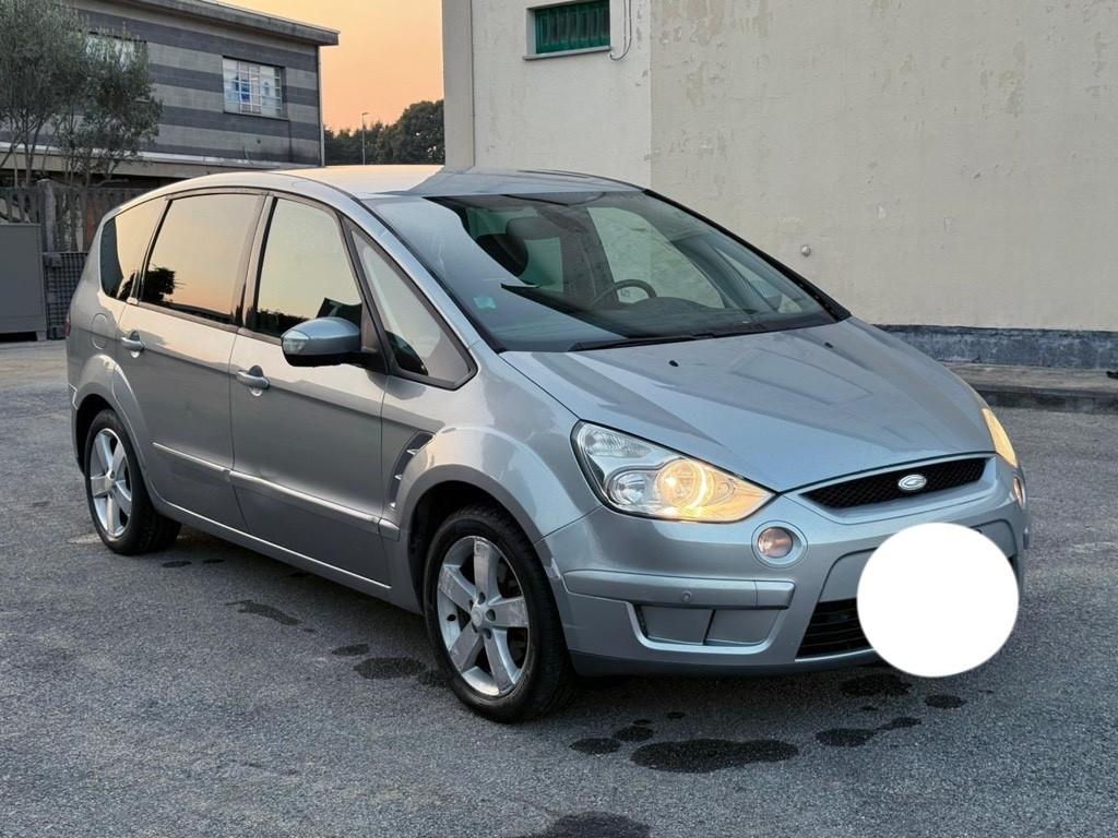 Ford Focus C-Max 2.0 TDCi (136CV) Titanium