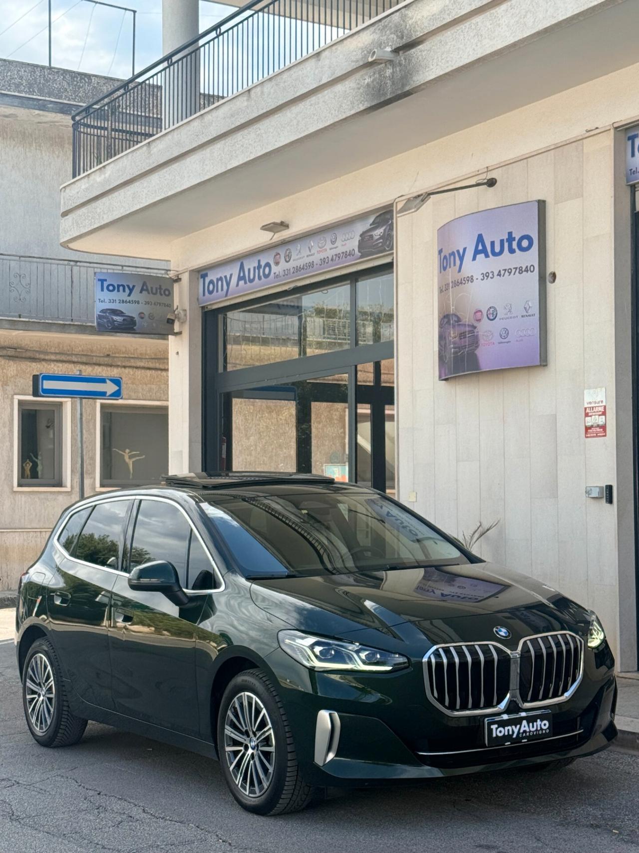 Bmw 218d Active Tourer Luxury auto TETTO APRIBILE,TETTO PANORAMICO,APPLE CARPLAY,LUCI SOFFUSE,TELECAMERA,NAVI