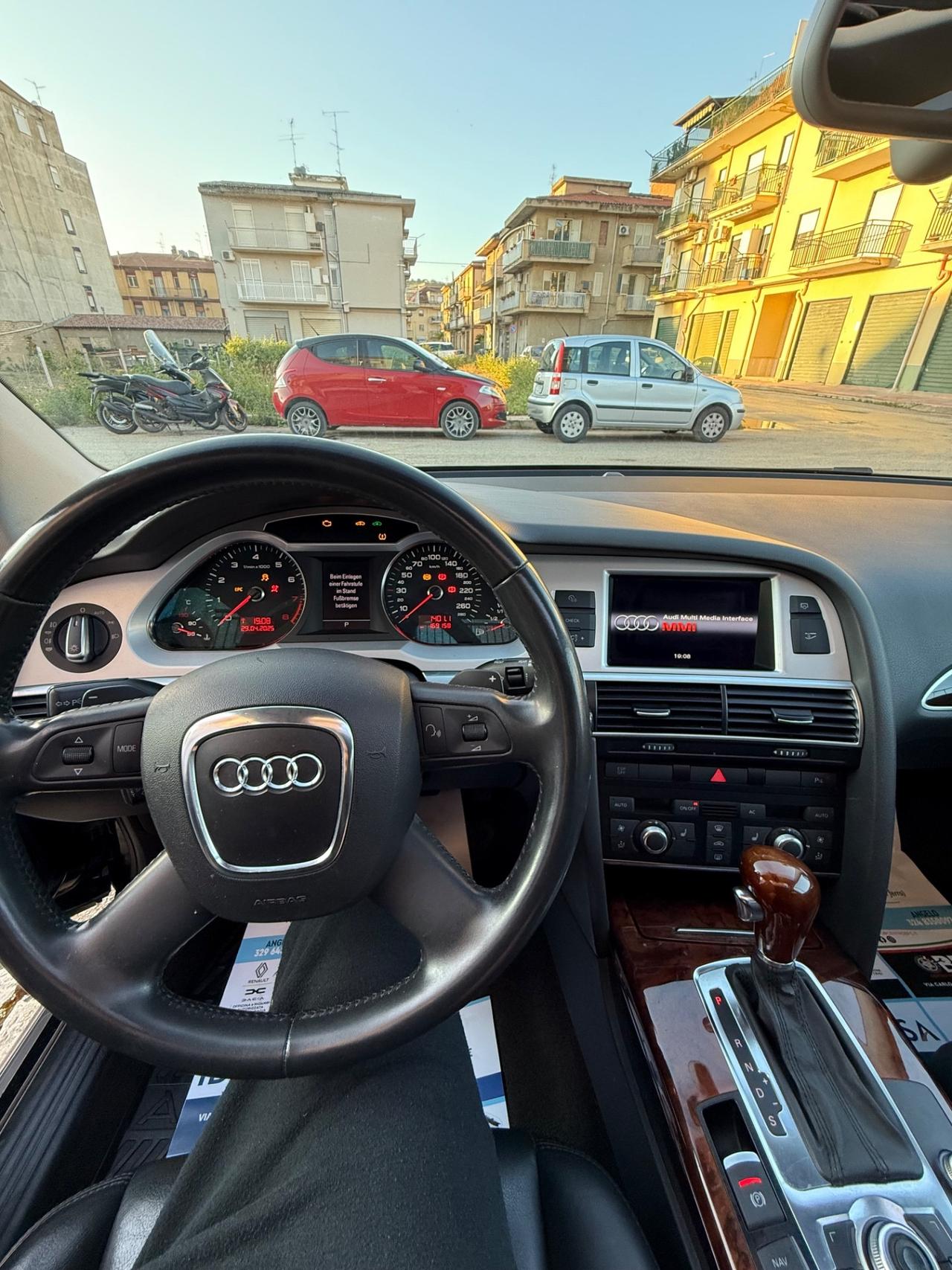 Audi A6 Avant 4.2 V8 FSI quattro tiptronic