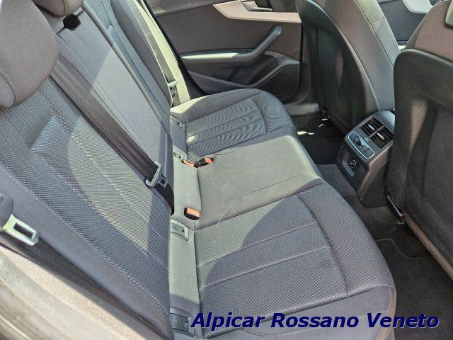 AUDI A4 Avant 35 TFSI S tronic Business Advanced