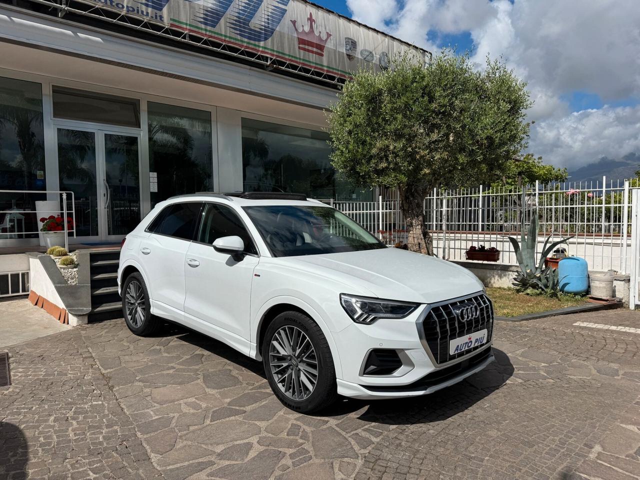 Audi Q3 2.0 TDI 120 CV S tronic line Edition 120.000km