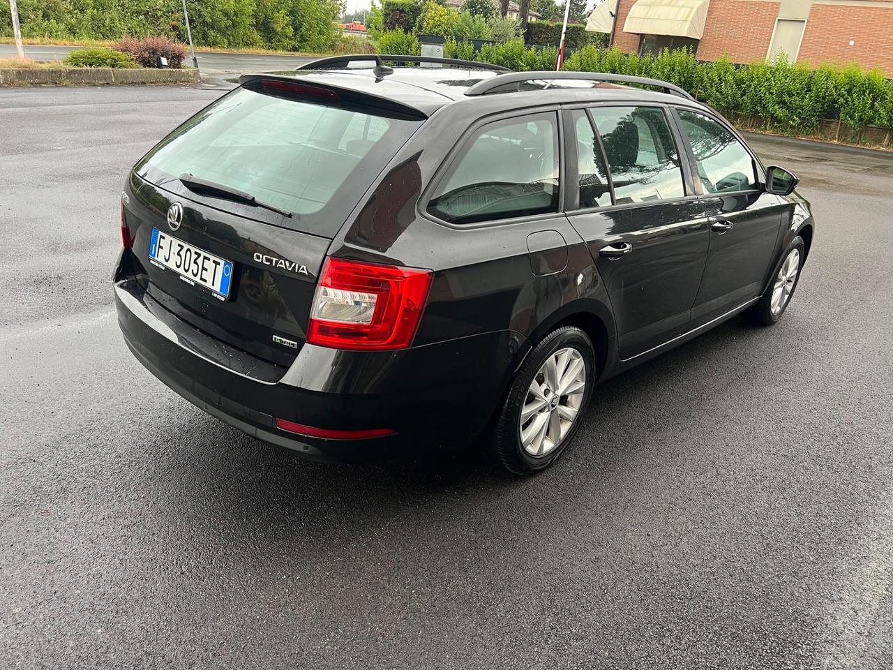 Skoda Octavia 1.4 TSI Wagon Executive G-Tec