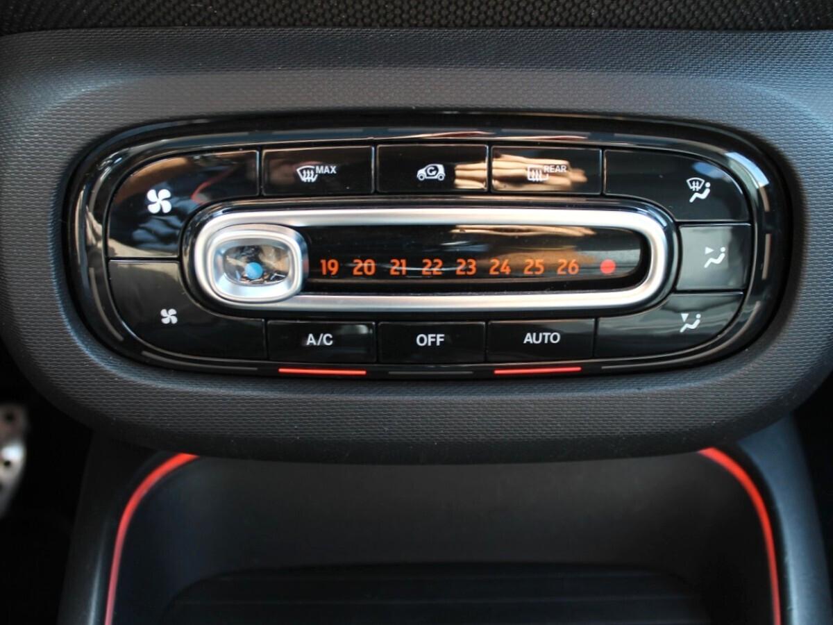 Smart ForFour EQ Edition One Led Pelle Cam UNIPRO IVA DEDUCIBILE