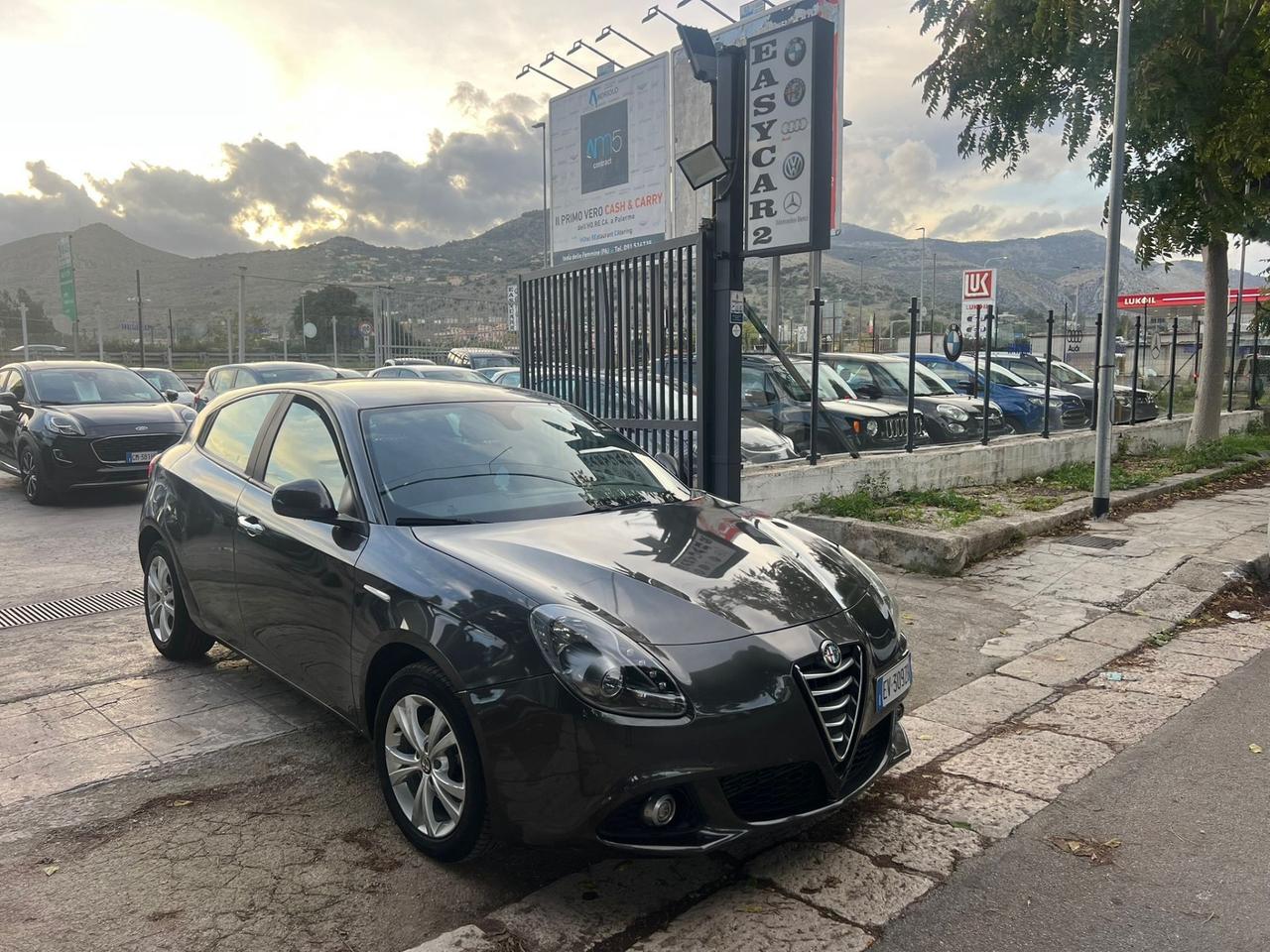 Alfa Romeo Giulietta 1.6 JTDm-2 105 CV Exclusive
