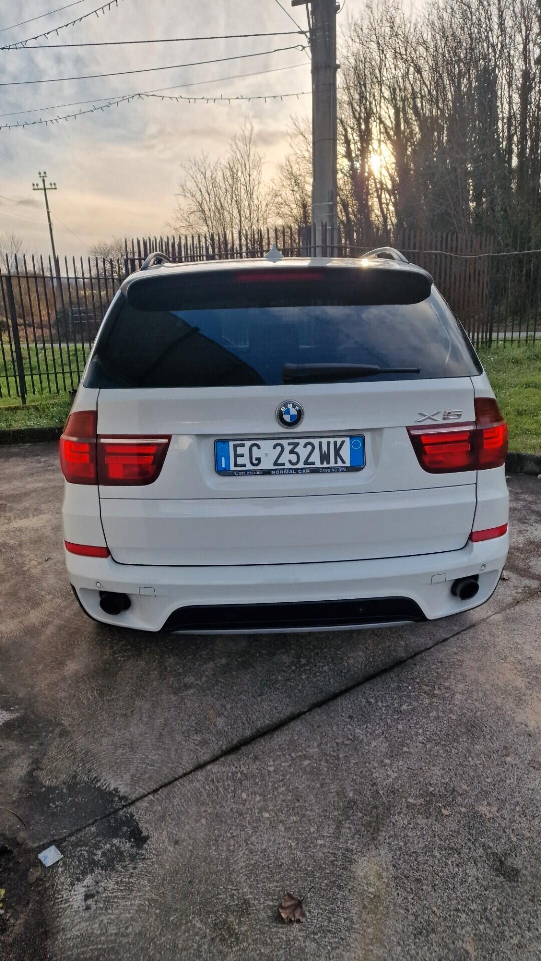 BMW X5 xDrive30d Futura - 2011