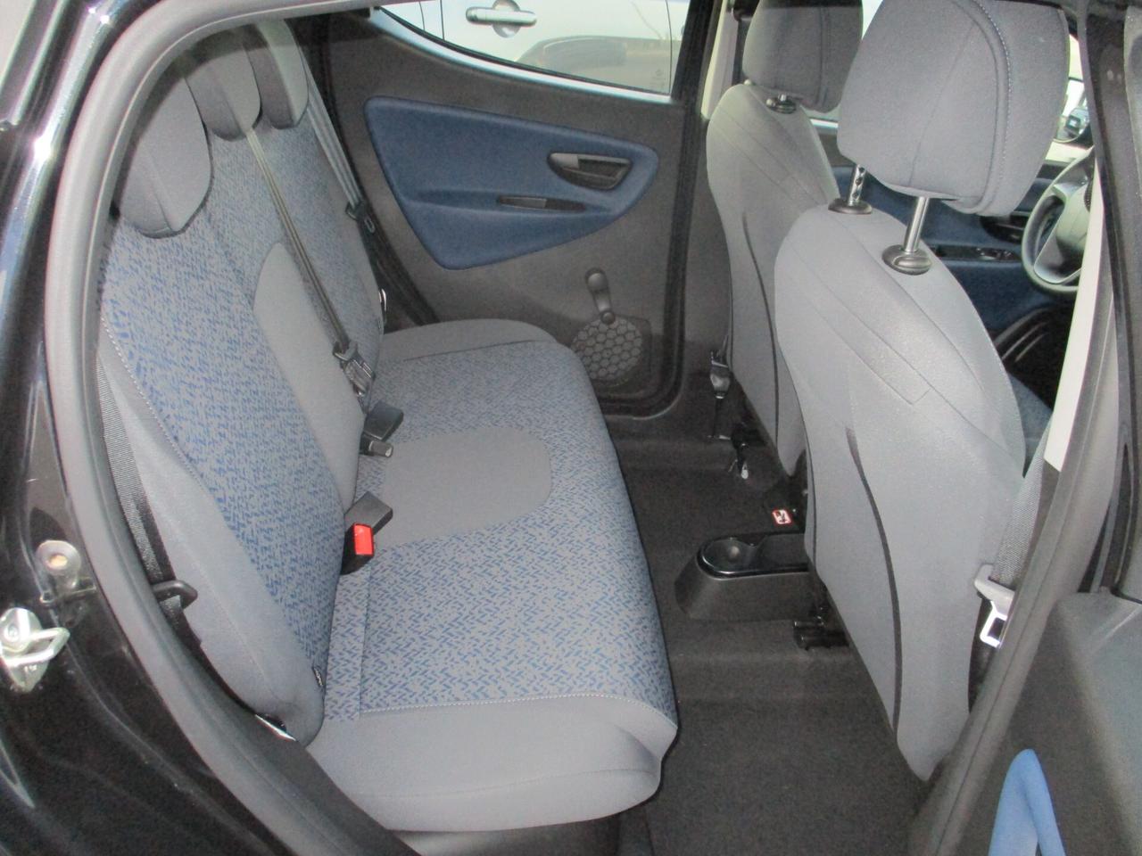 Lancia Ypsilon 1.0 FireFly 5 porte S&S Hybrid Oro