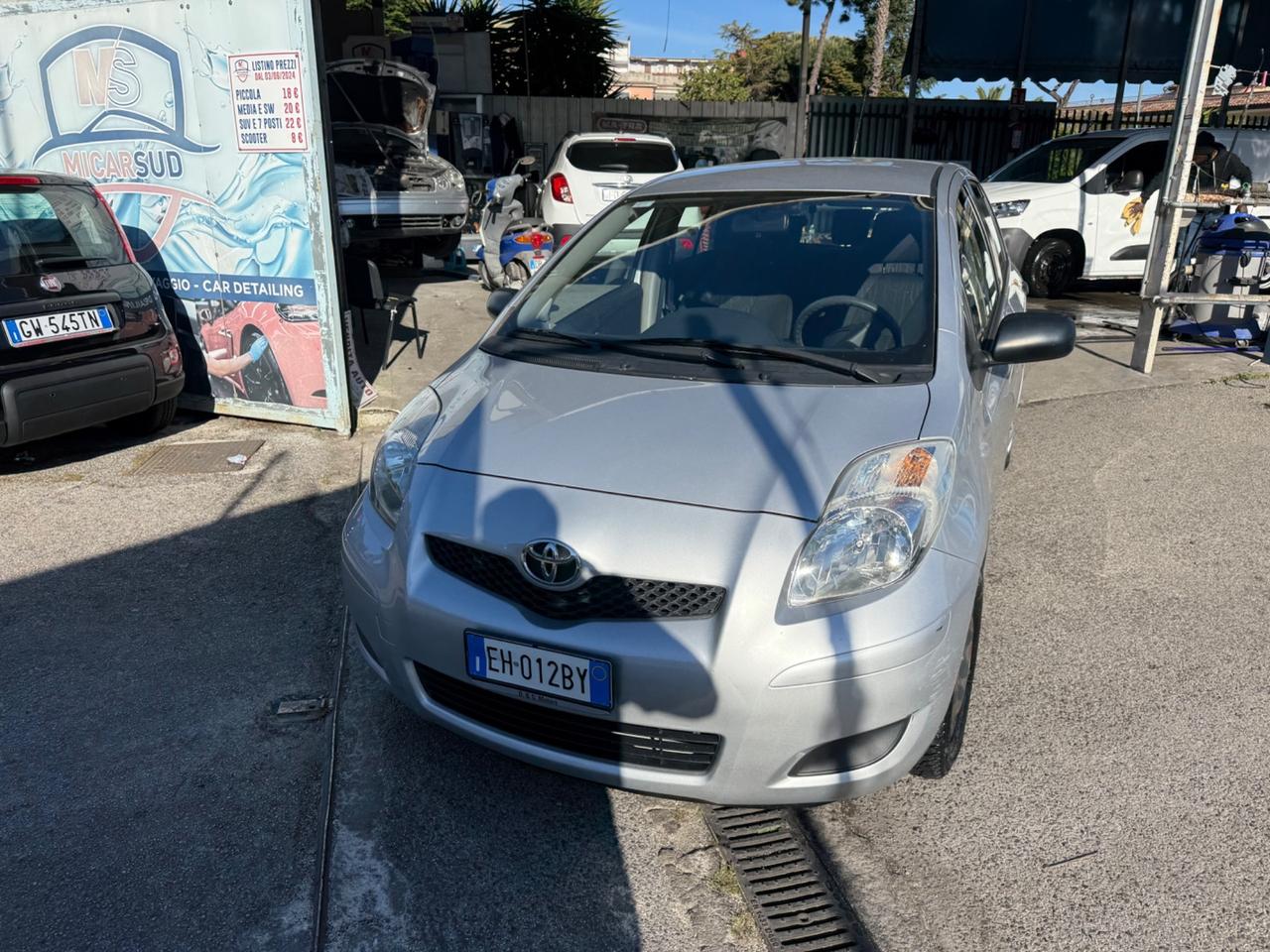Toyota Yaris 1.0 5 porte 116000 km