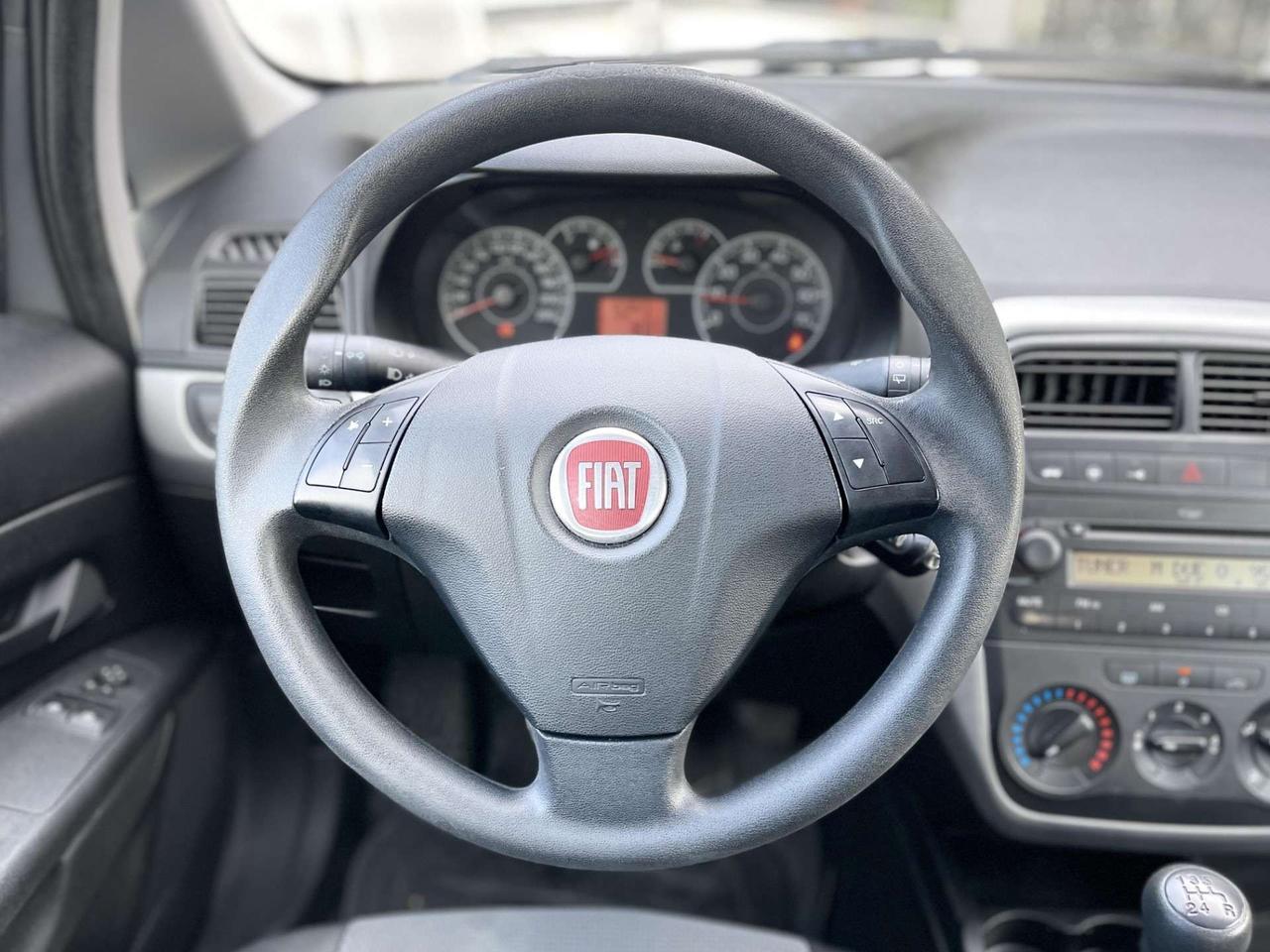 Fiat Punto 1.2 Benzina 69CV E5 Neo - 2013