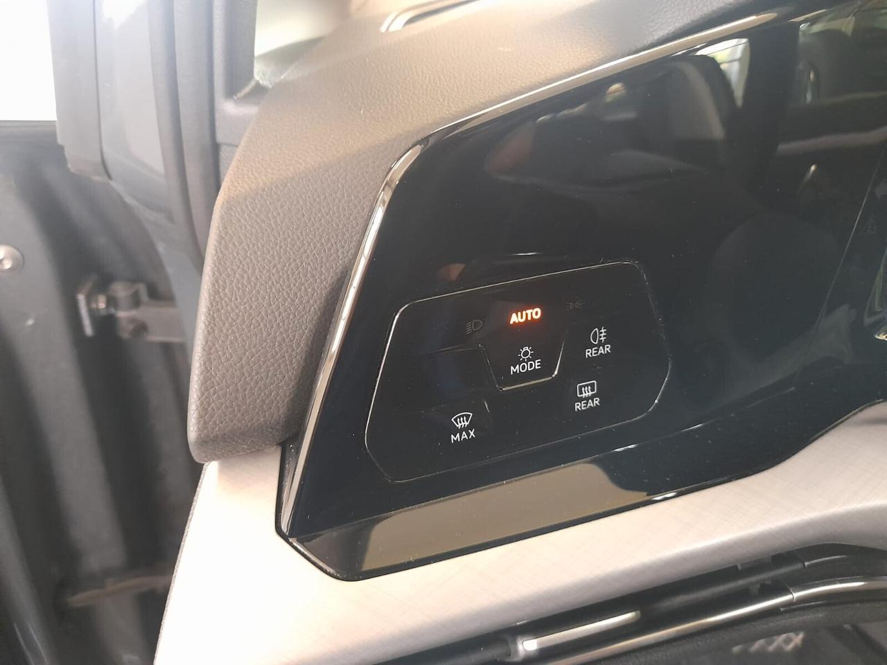 Volkswagen Golf 2.0 TDI 150 CV