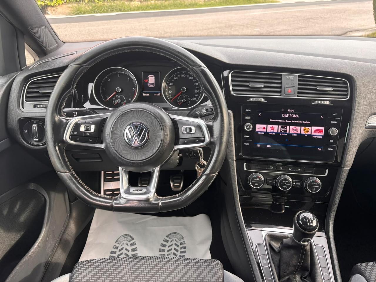Volkswagen Golf 1.6 TDI 115 CV 5p. R LINE