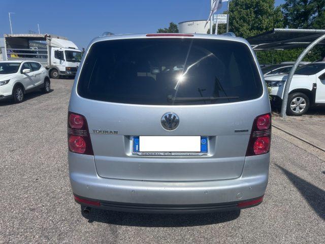 VOLKSWAGEN Touran 7 POSTI 2.0 Highline Ecofuel