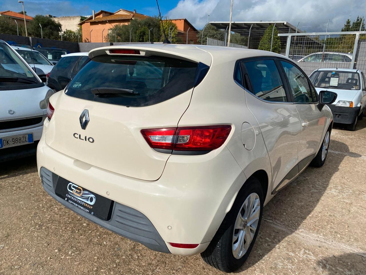 RENAULT CLIO UNICO PROPRIETARIO