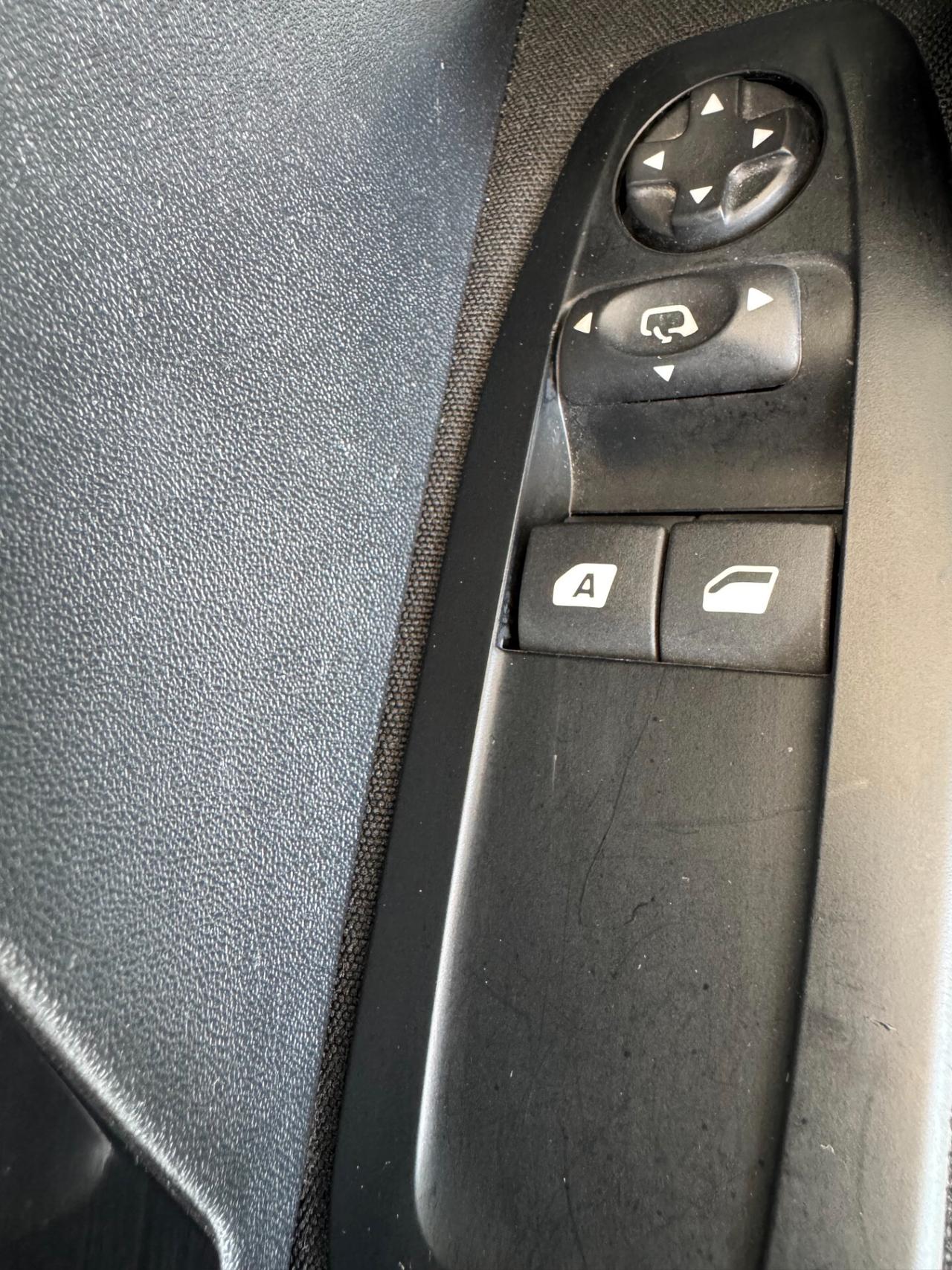 Peugeot 208 BlueHDi 75 5 porte Allure