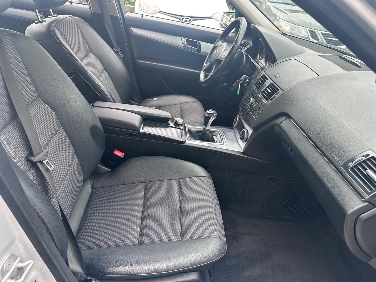 Mercedes-benz C 200 BlueEFFICIENCY Avantgarde