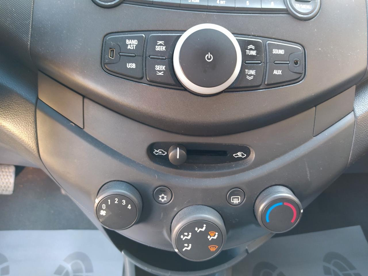 Chevrolet Spark 1.0 5porte Neopatentati