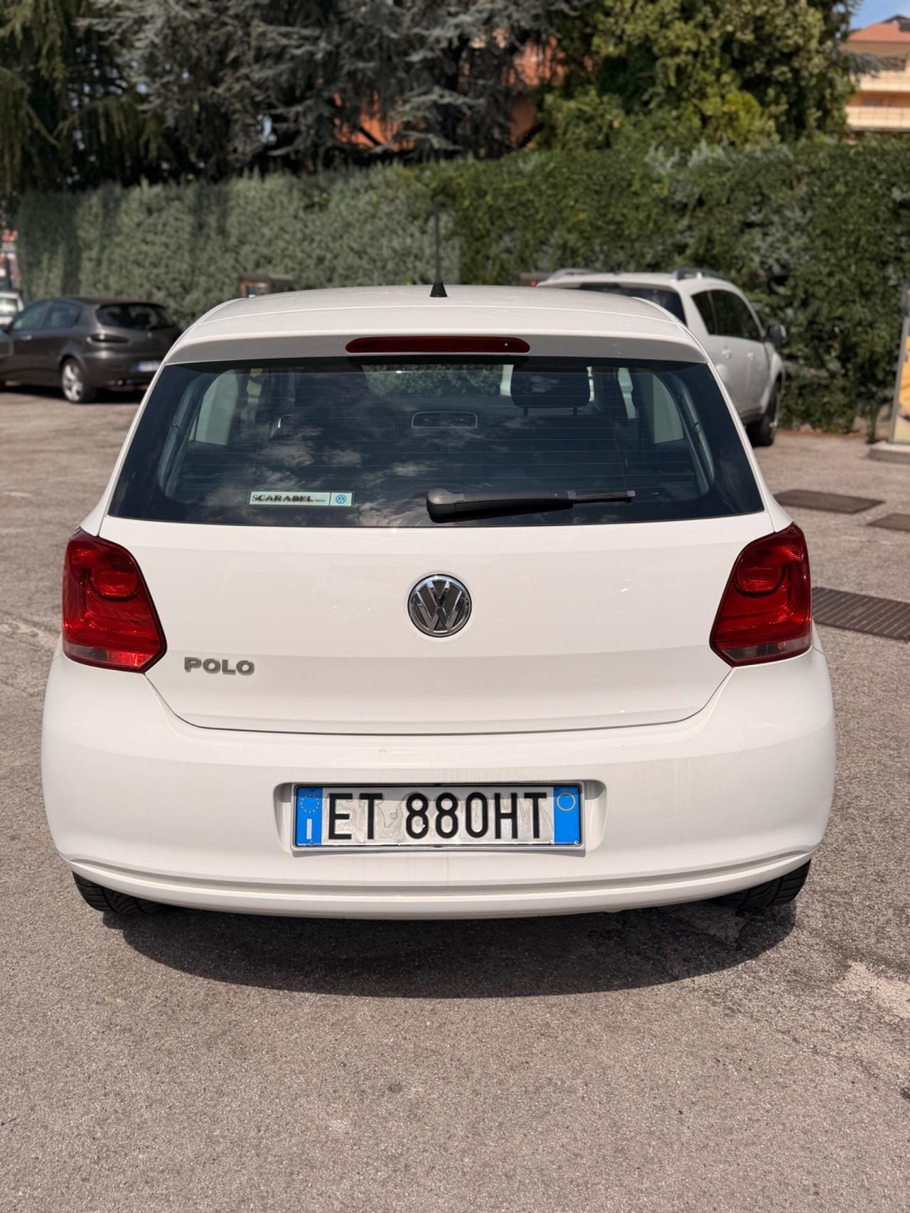 Volkswagen Polo 1.2 70 CV neopatentati gancio traino 2014
