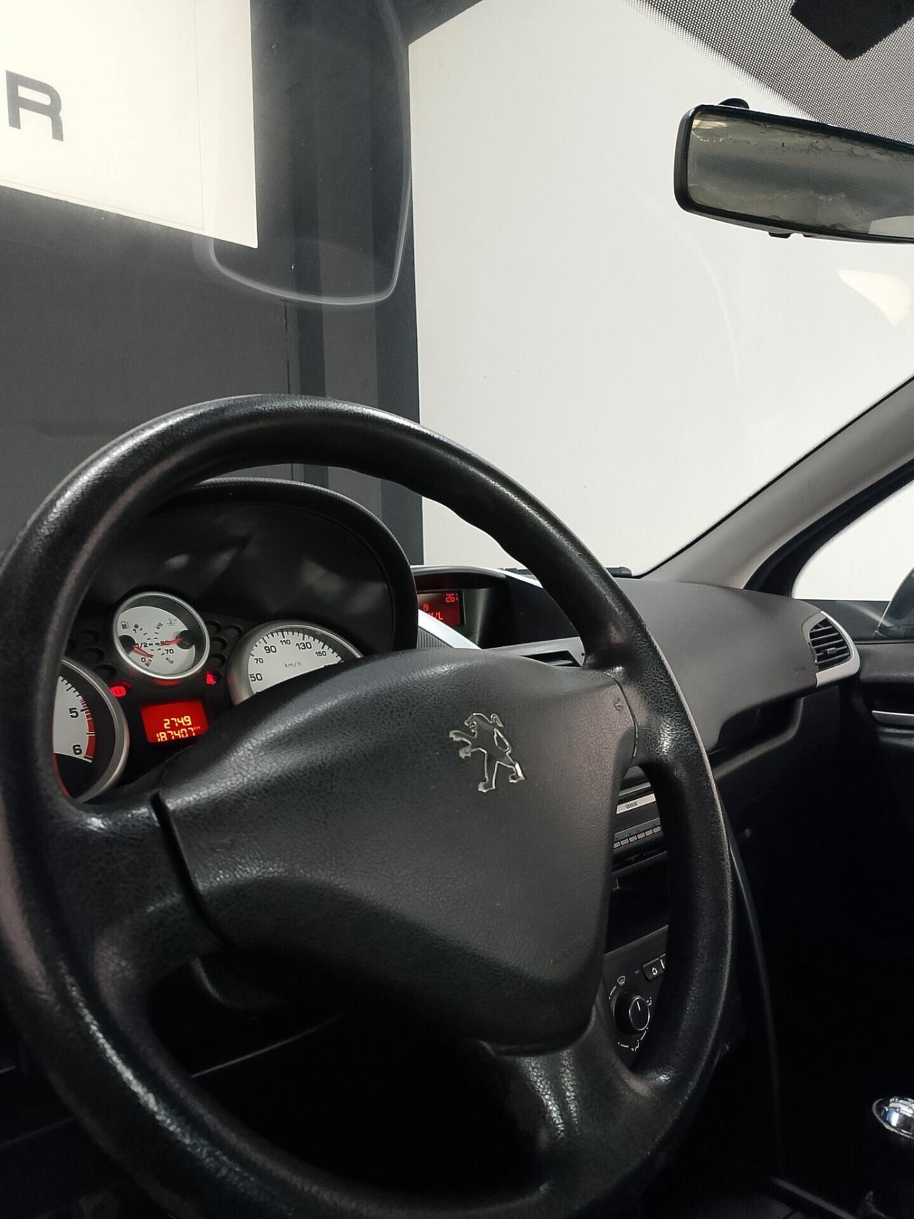 Peugeot 207 1.4 HDi 70CV 5p. Energie Sport