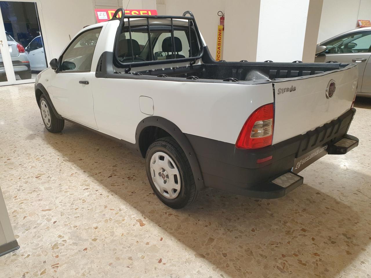 Fiat strada 1.3 multjet clima anno 2010 pronto per lavorare