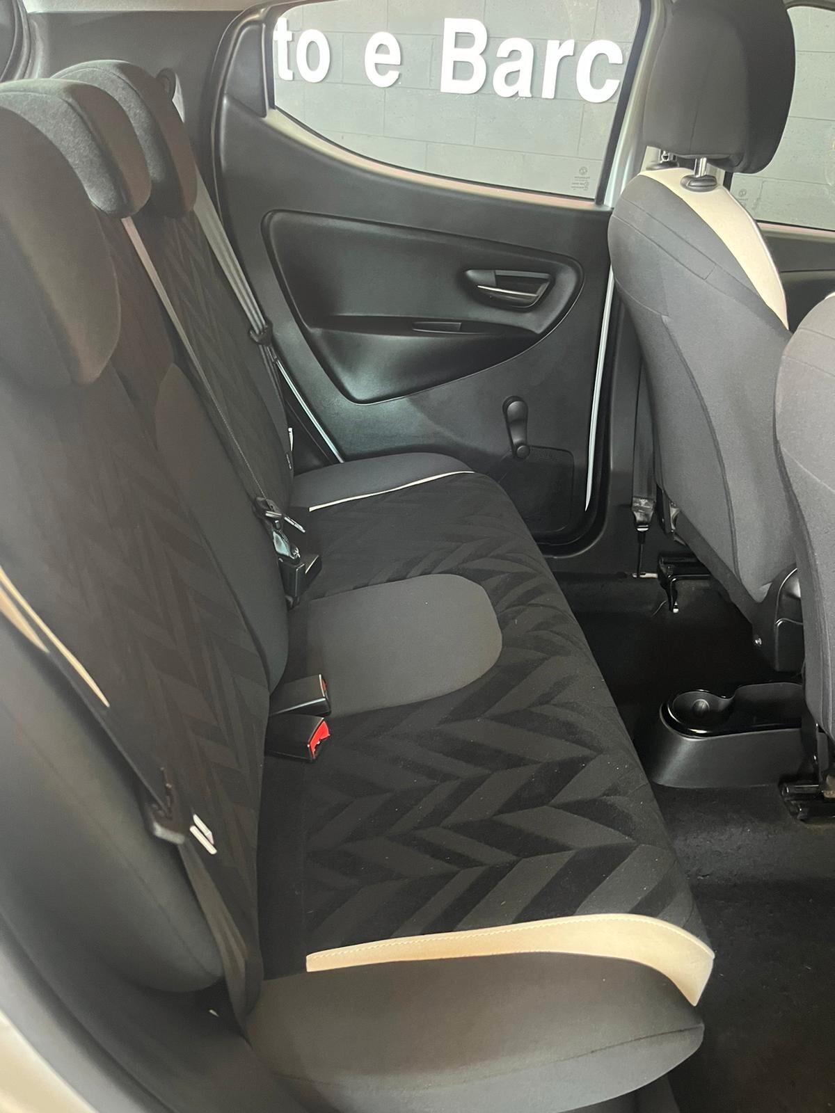Lancia Ypsilon 1.2 69 CV 5 porte Gold NON VINCOLATO A FINANZ