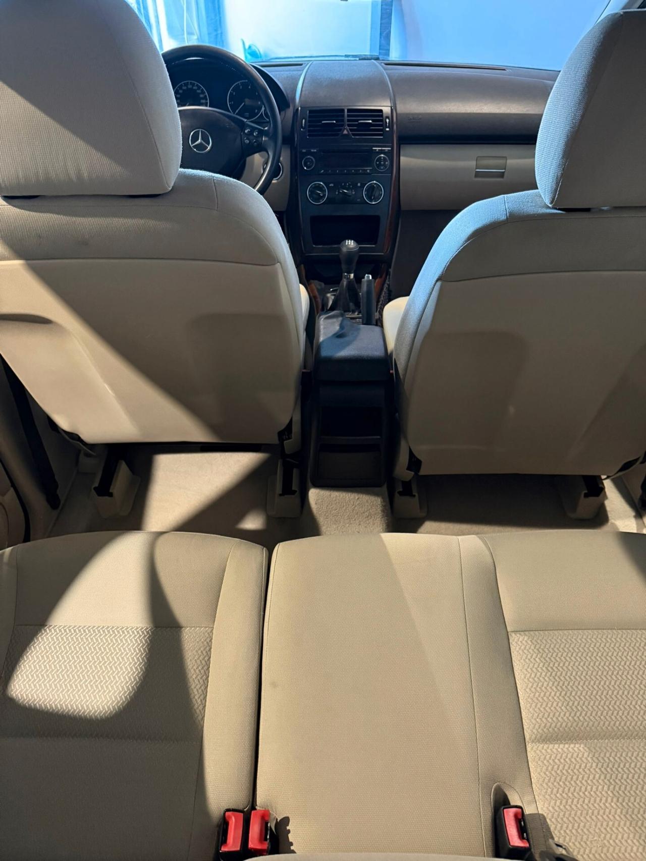 Mercedes-benz A - NEOPATENTATI