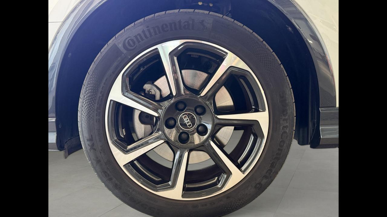 AUDI Q3 I 2019 Sportback - Q3 Sportback 45 1.4 tfsi e S line edition s-tronic