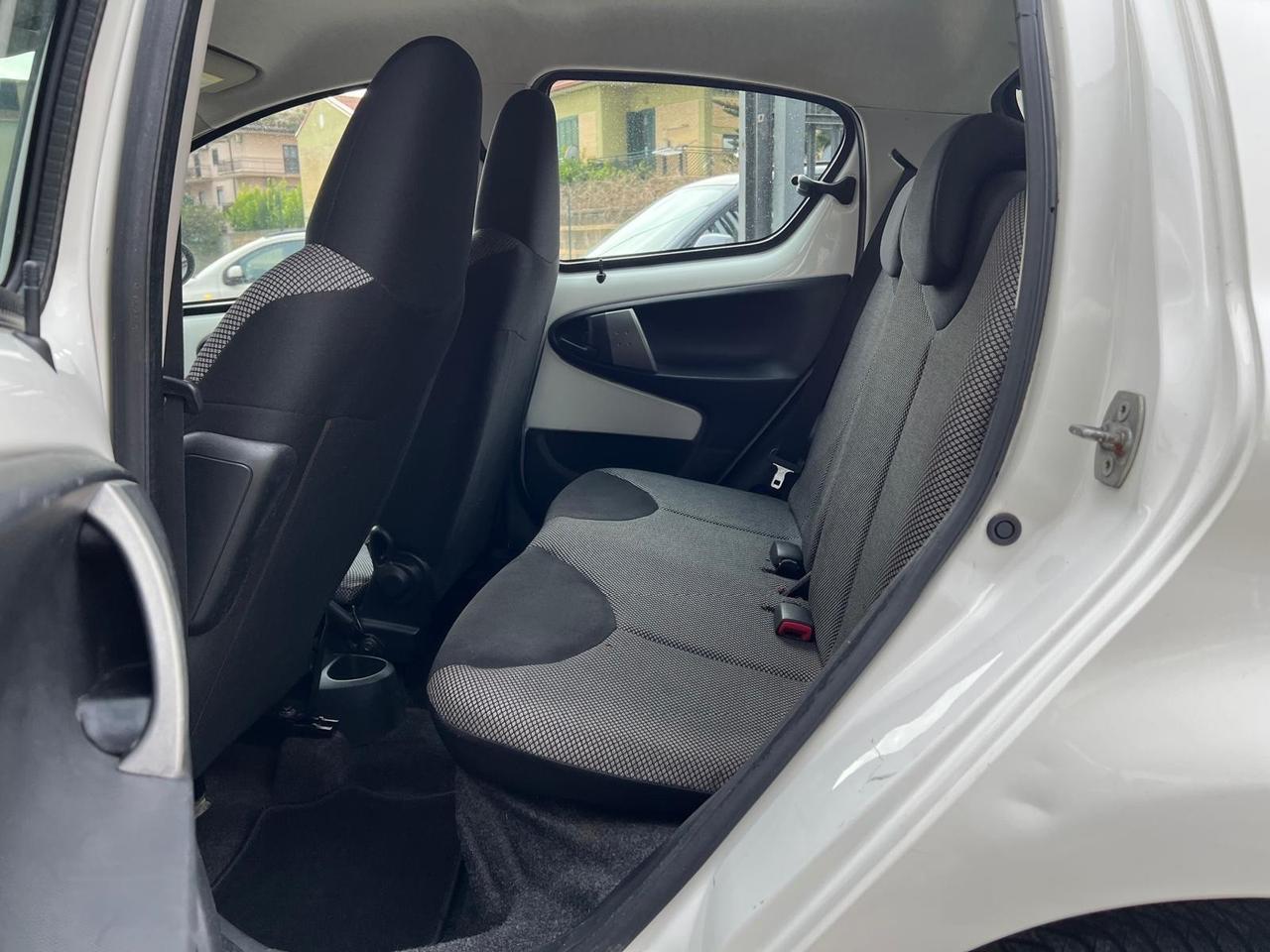 Toyota Aygo Aygo 5p 1.0 Active connect Clima/Navi/Bluetooth