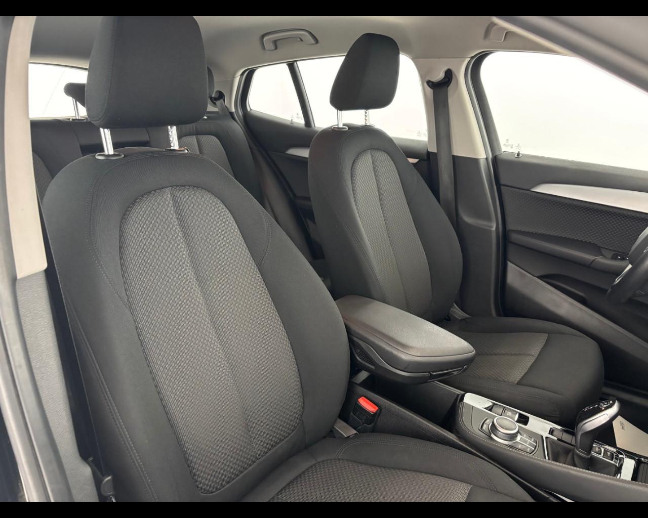 BMW X2 sdrive18i Advantage 136cv auto