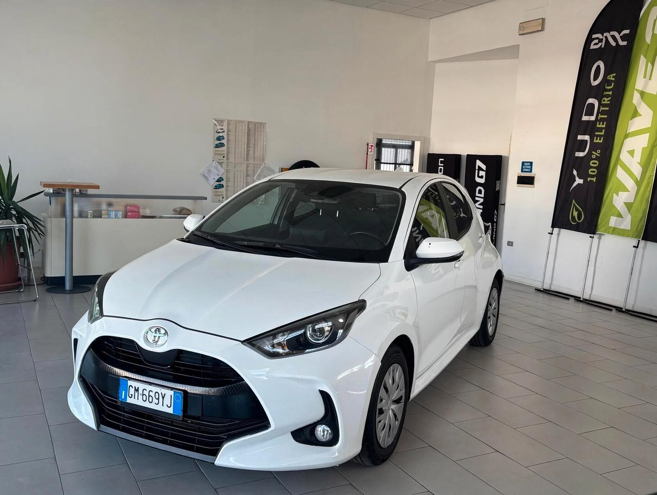 Toyota Yaris 1.0 5 porte Active